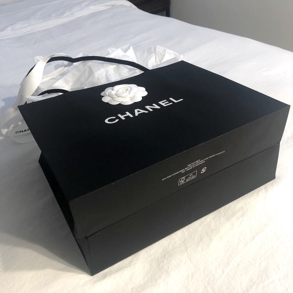Sold!! Chanel Black Paper Shopping Storage Gift Bag + Ribbon & Paper - Picture 3 of 7